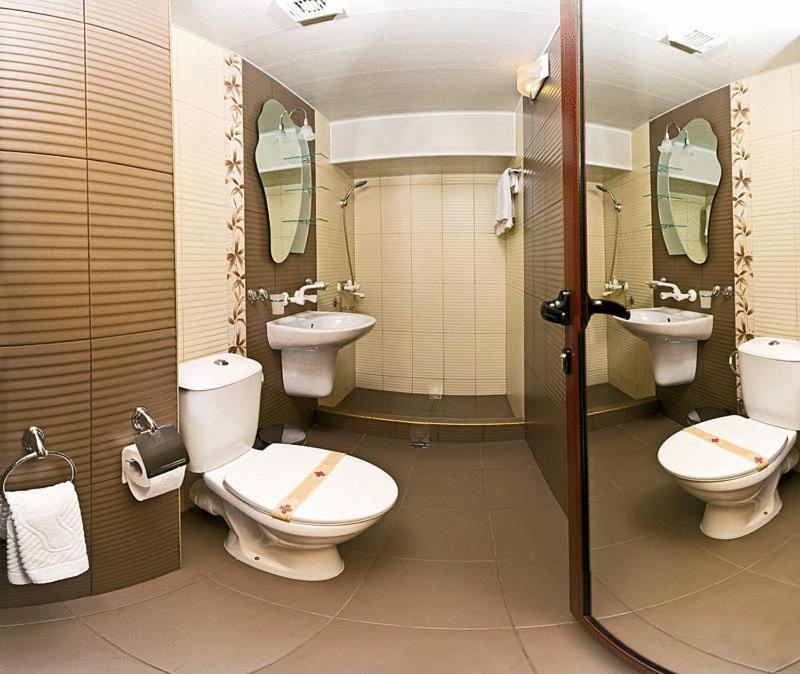 Hotel Vesta Kazanlak Kültér fotó
