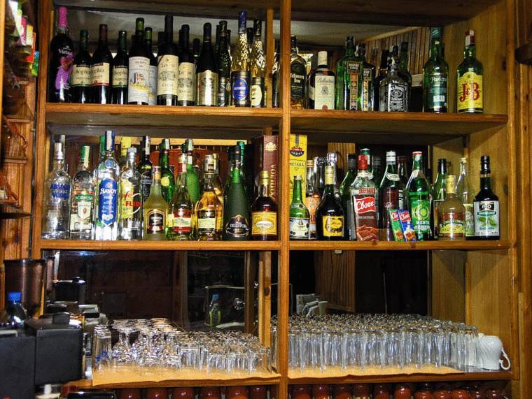 Hotel Vesta Kazanlak Kültér fotó