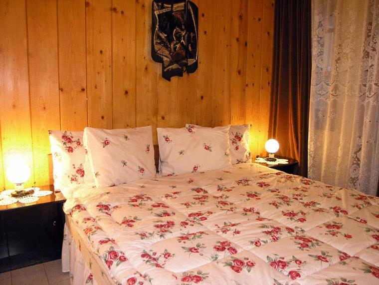 Hotel Vesta Kazanlak Kültér fotó